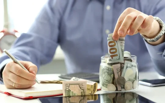 Emergency Fund vs Savings Account